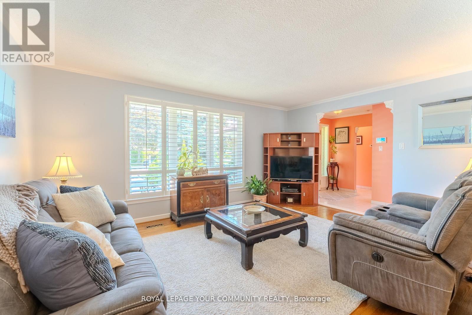 50 Council Crescent, Toronto, Ontario  M3J 1J6 - Photo 6 - W12414536
