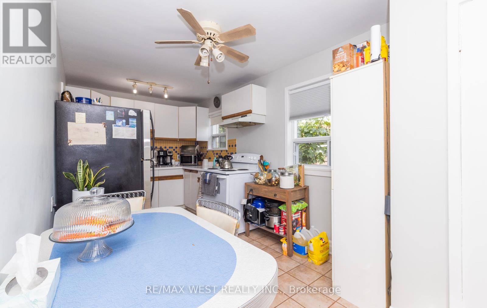 62 Allenby Avenue, Toronto, Ontario  M9W 1S6 - Photo 11 - W12414547