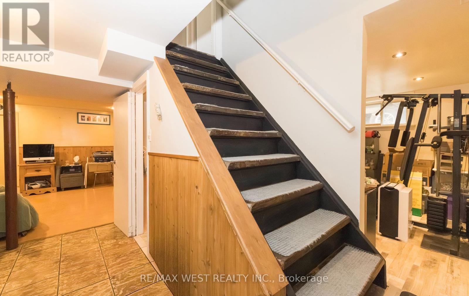 62 Allenby Avenue, Toronto, Ontario  M9W 1S6 - Photo 19 - W12414547