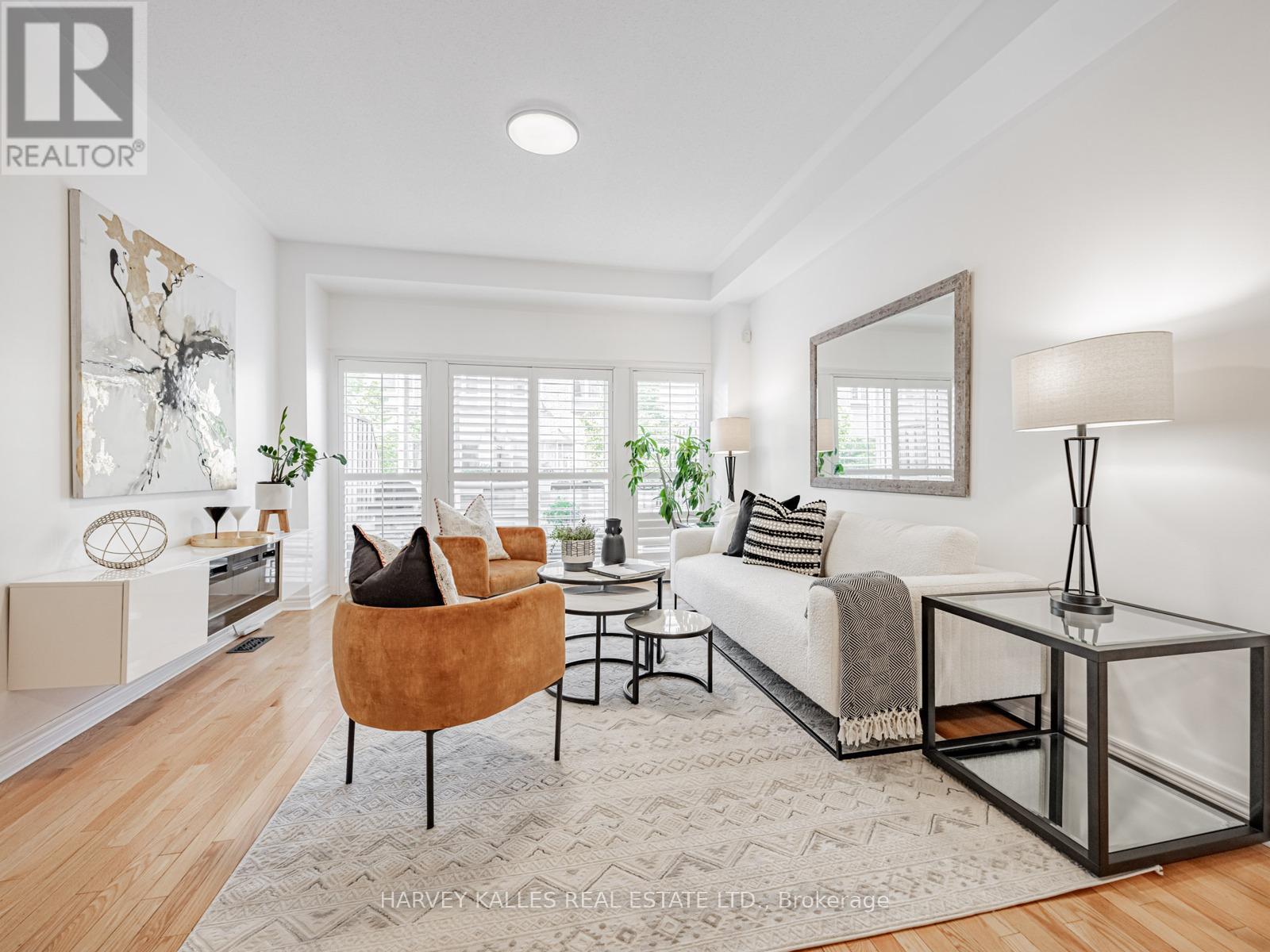 52 Market Garden Mews, Toronto, Ontario  M8Z 0A5 - Photo 1 - W12414554