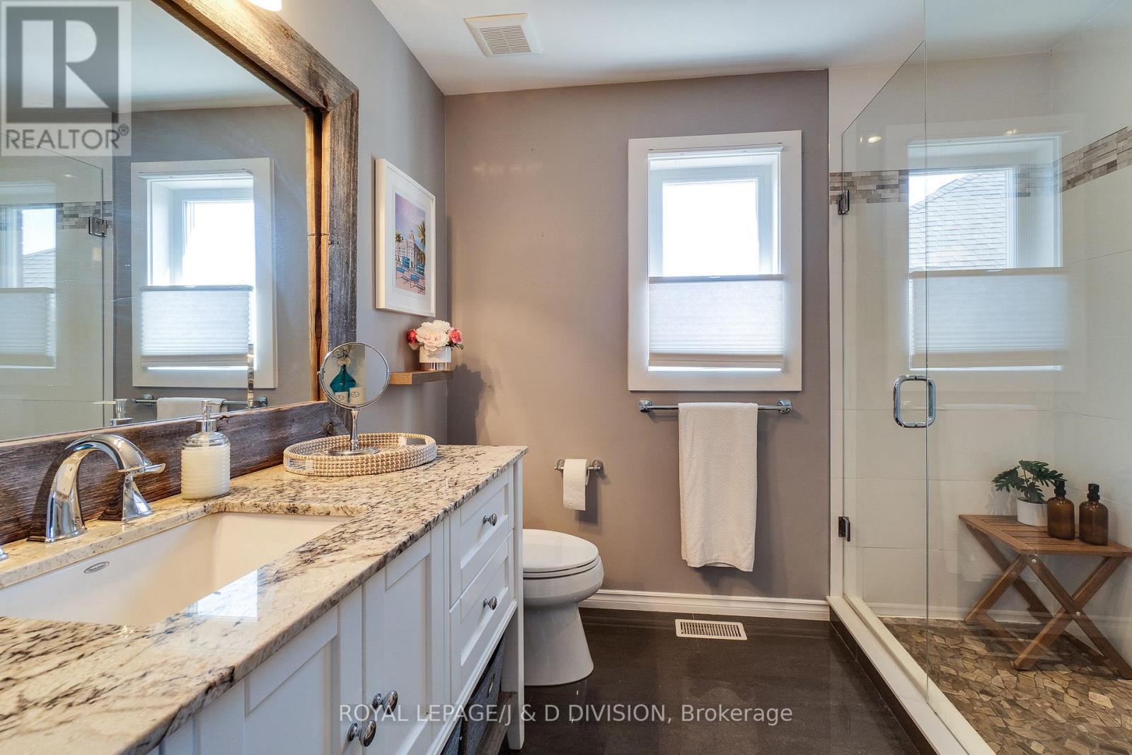 2448 Capilano Crescent, Oakville, Ontario  L6H 6L3 - Photo 27 - W12414563