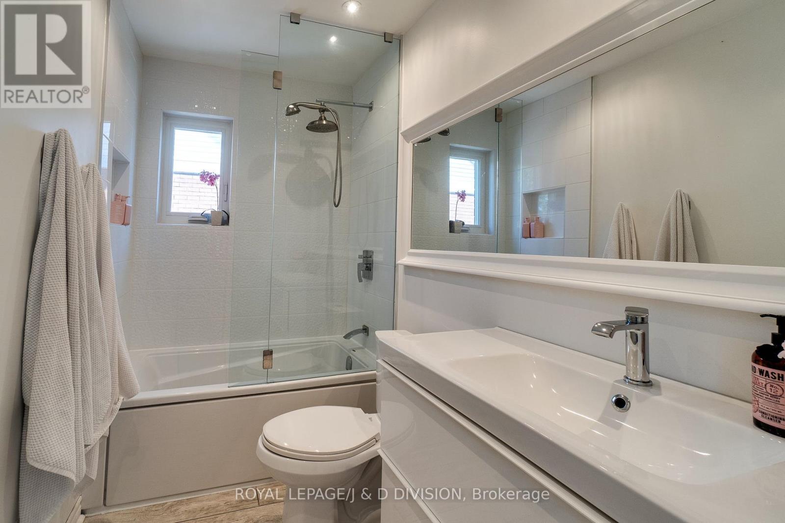 2448 Capilano Crescent, Oakville, Ontario  L6H 6L3 - Photo 34 - W12414563