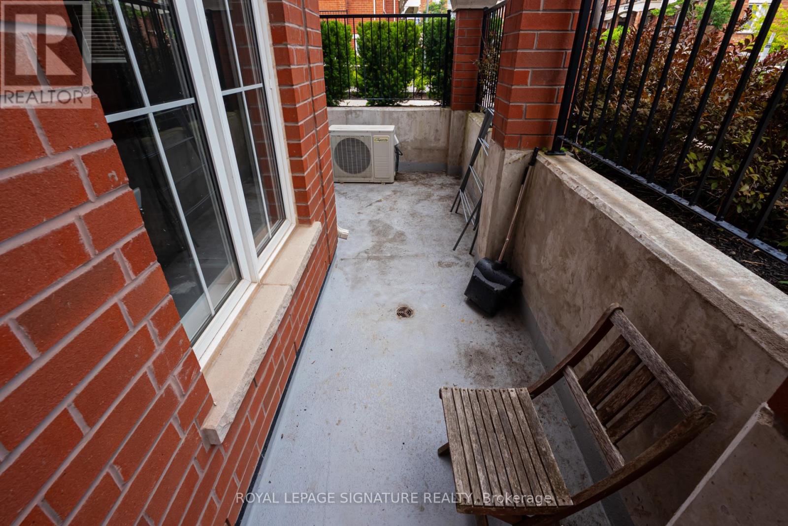 19 - 2492 Post Road, Oakville, Ontario  L6H 0G6 - Photo 6 - W12414580