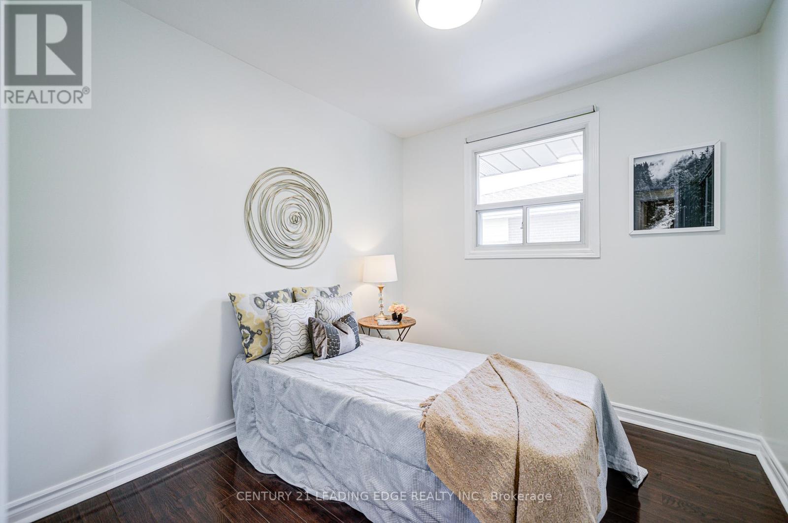 55 Crawford Drive, Brampton, Ontario  L6V 2C6 - Photo 18 - W12414605