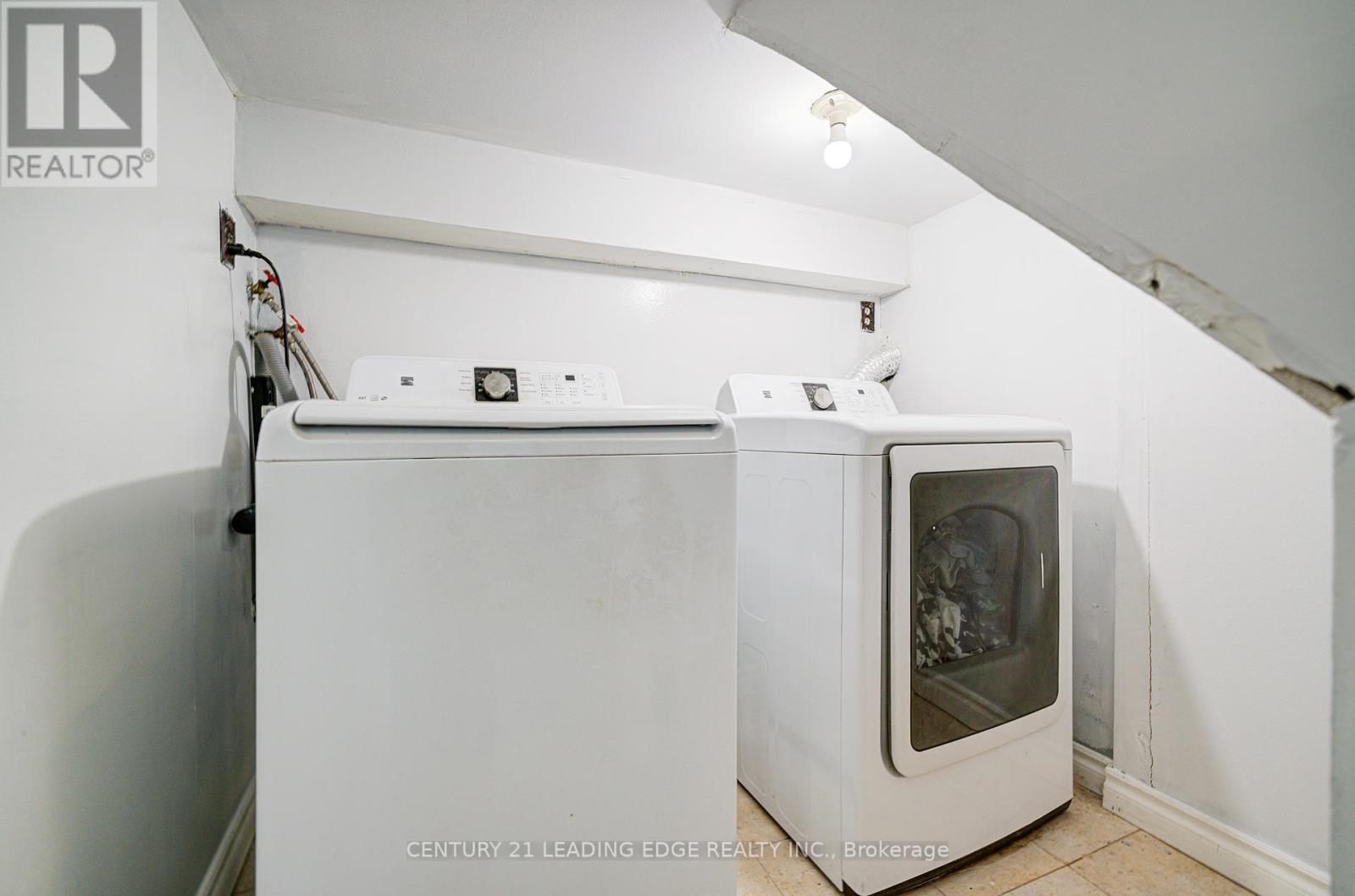 55 Crawford Drive, Brampton, Ontario  L6V 2C6 - Photo 28 - W12414605