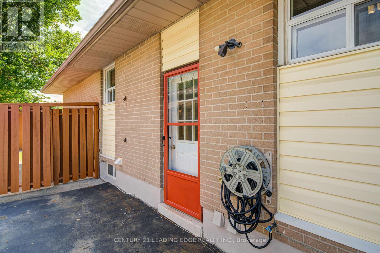 55 Crawford Drive, Brampton, Ontario  L6V 2C6 - Photo 41 - W12414605