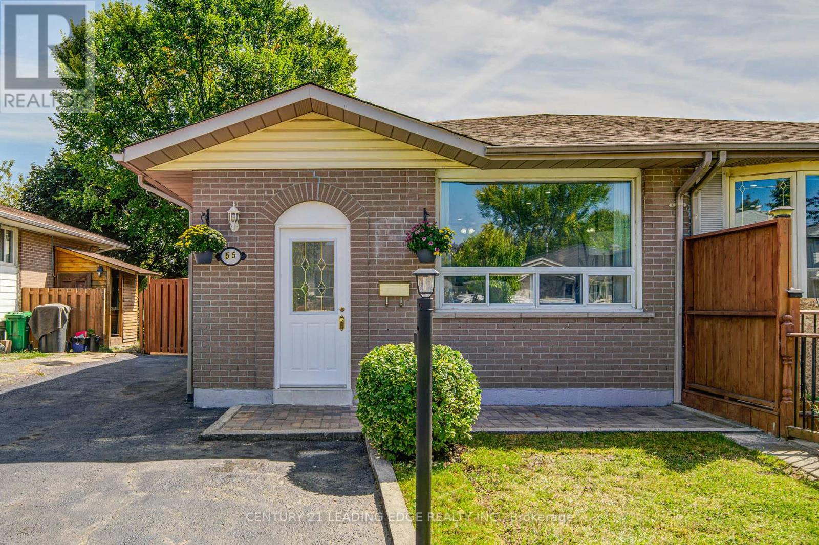 55 Crawford Drive, Brampton, Ontario  L6V 2C6 - Photo 47 - W12414605
