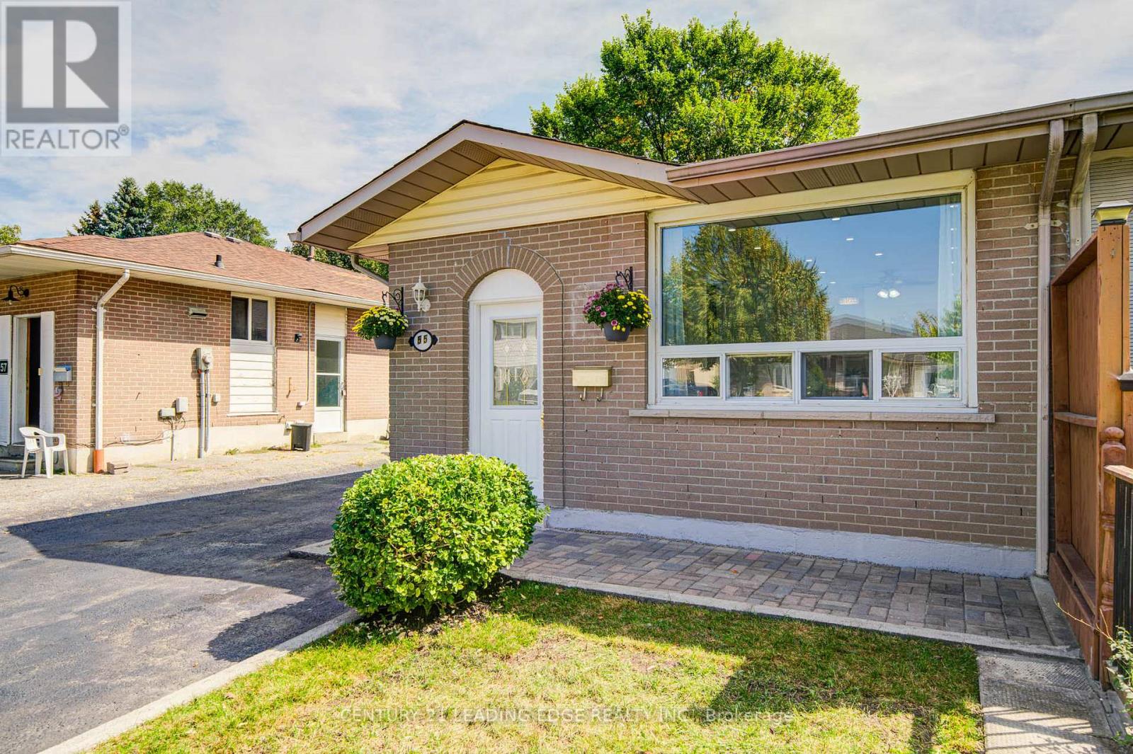55 Crawford Drive, Brampton, Ontario  L6V 2C6 - Photo 48 - W12414605