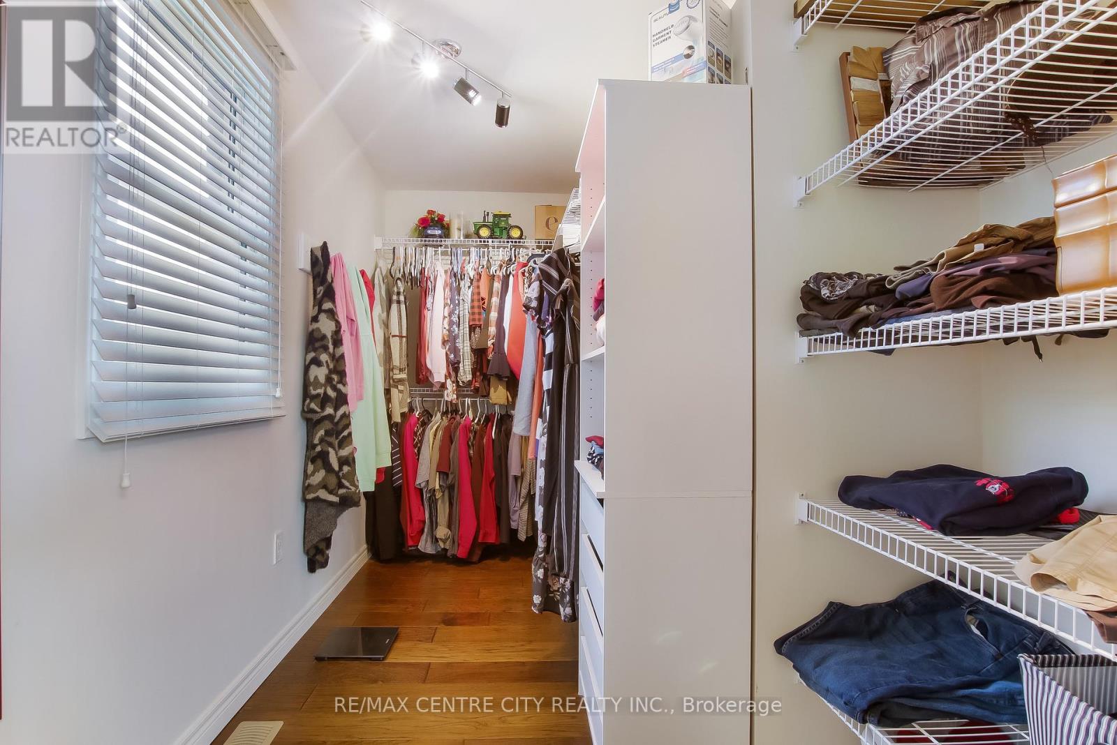 388 Larry Street, Central Elgin, Ontario  N5L 1H5 - Photo 17 - X12408676