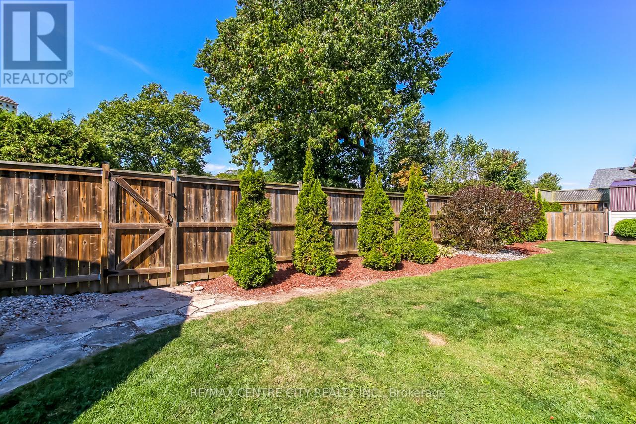 388 Larry Street, Central Elgin, Ontario  N5L 1H5 - Photo 36 - X12408676