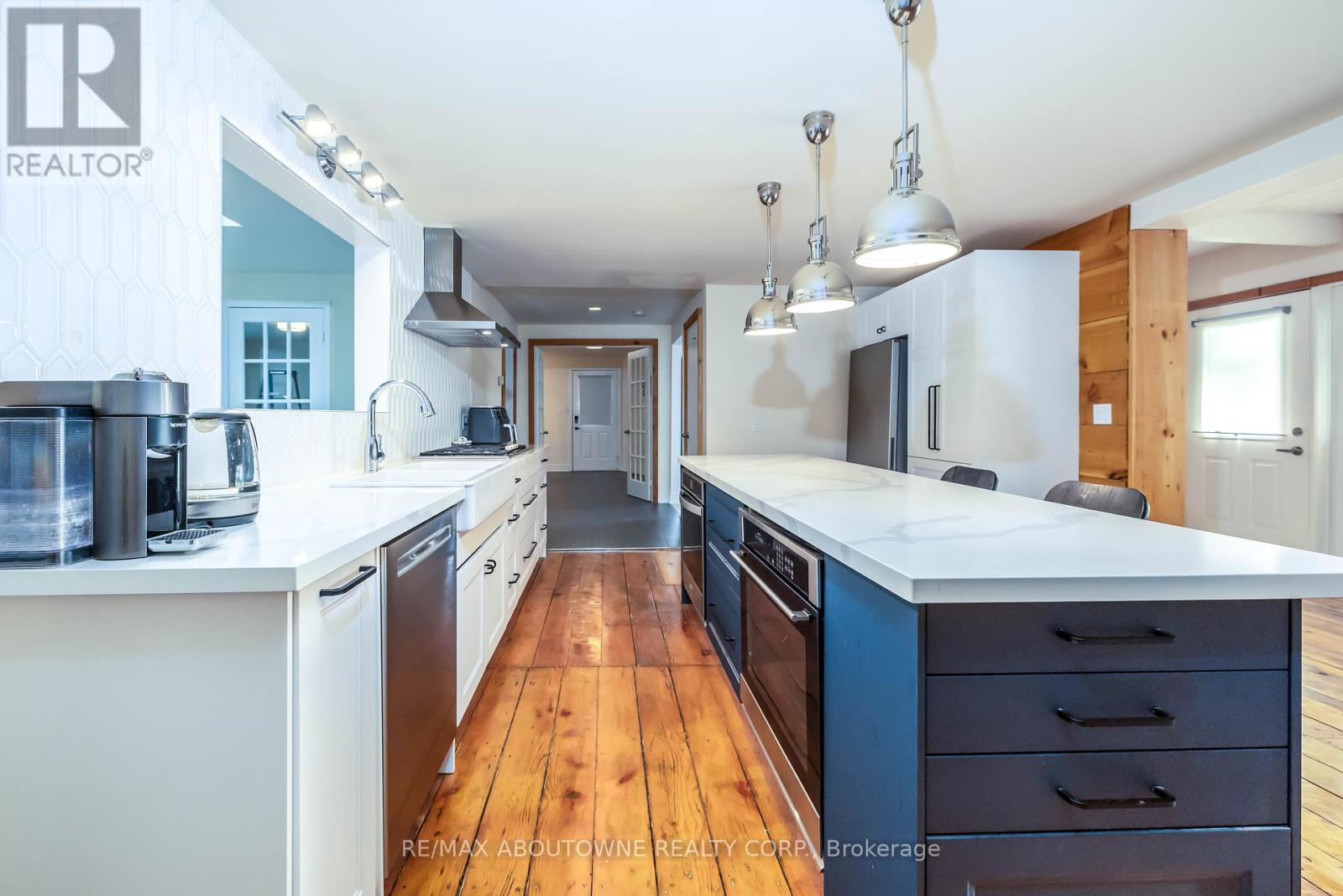 3276 Governors Road, Hamilton, Ontario  L0R 1T0 - Photo 20 - X12414455