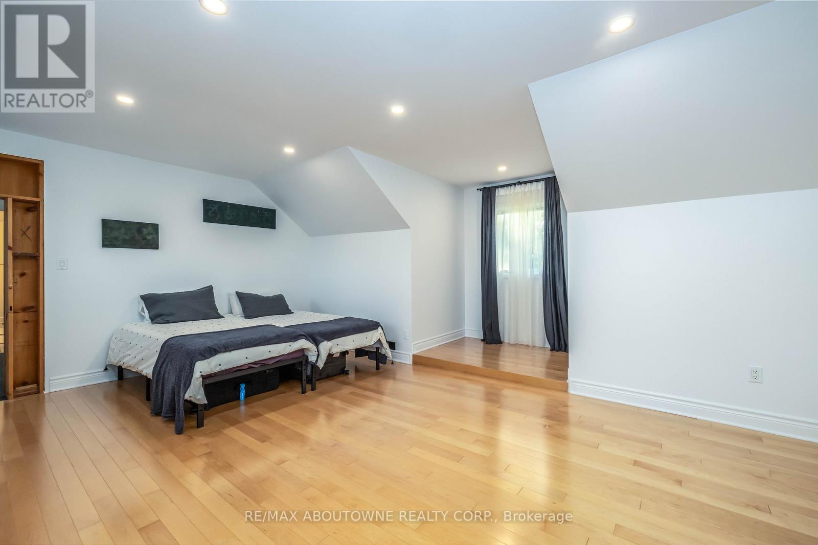 3276 Governors Road, Hamilton, Ontario  L0R 1T0 - Photo 36 - X12414455