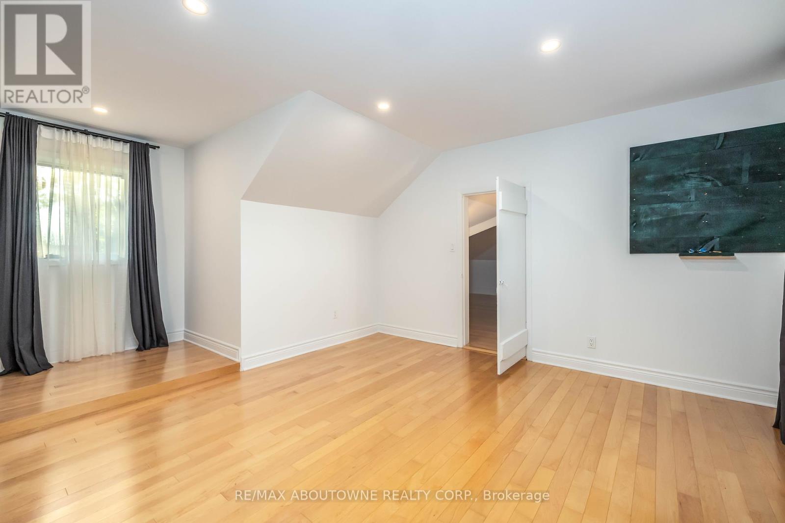 3276 Governors Road, Hamilton, Ontario  L0R 1T0 - Photo 37 - X12414455