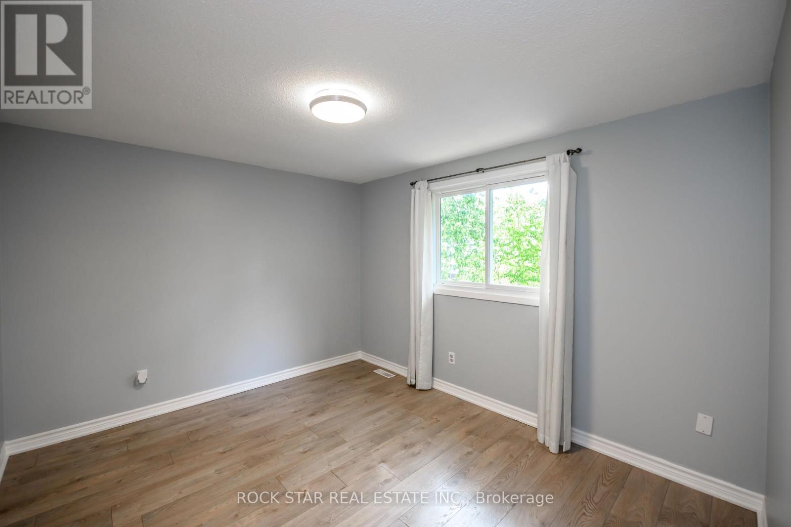 42 Oakmeadow Place, St. Catharines, Ontario  L2N 5X7 - Photo 15 - X12414463
