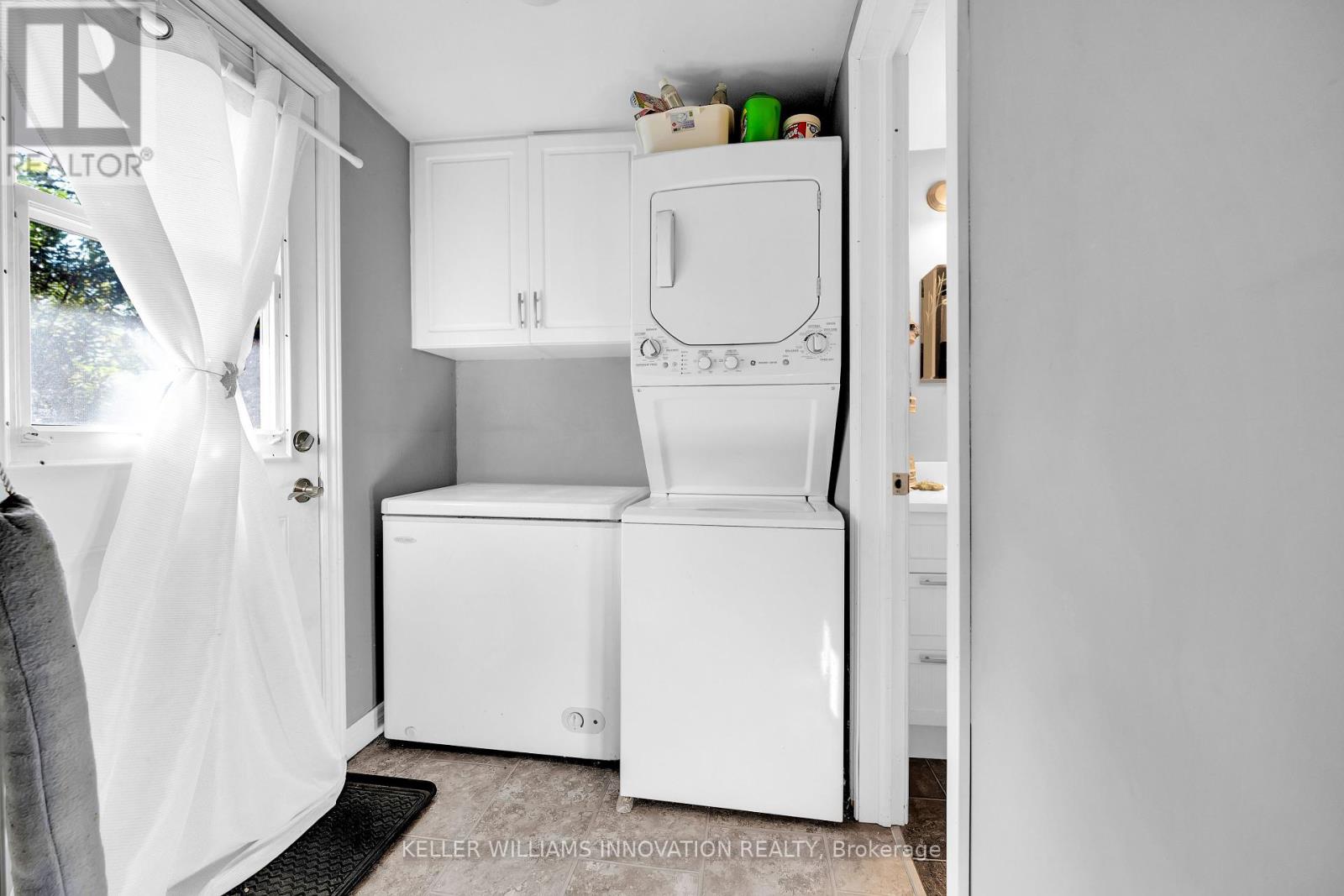 4249 Academy Street, Lincoln, Ontario  L0R 1B0 - Photo 15 - X12414475