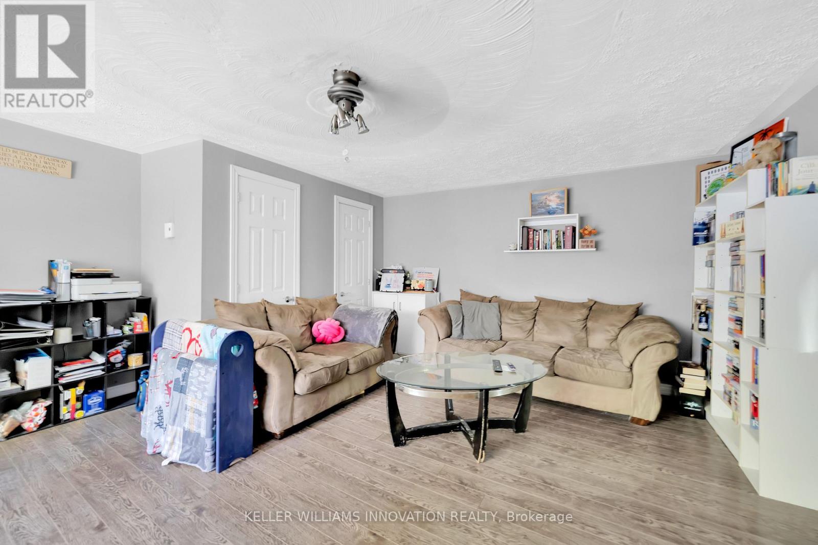 4249 Academy Street, Lincoln, Ontario  L0R 1B0 - Photo 9 - X12414475