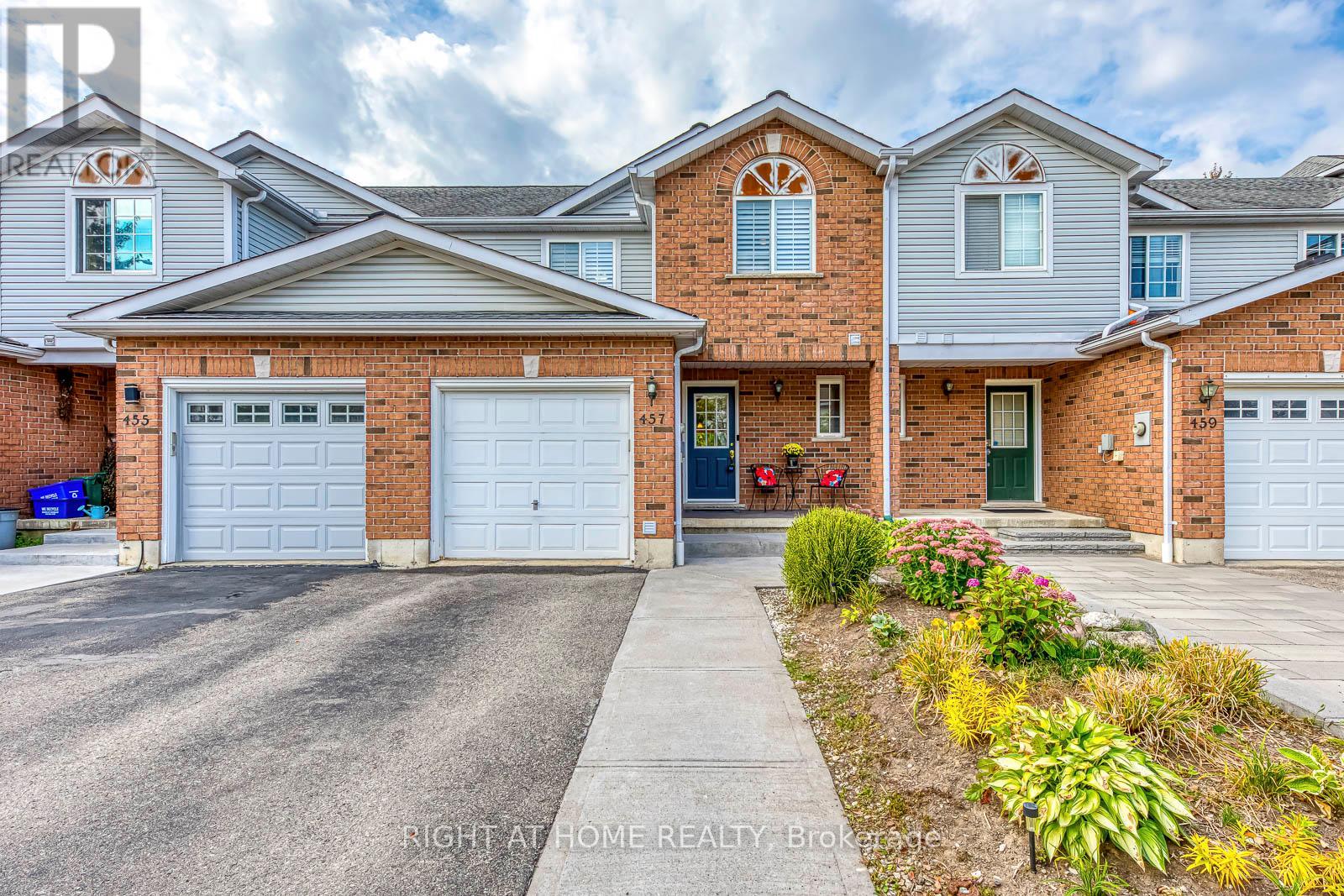 457 Laurel Gate Drive, Waterloo, Ontario  N2T 2S1 - Photo 1 - X12414550