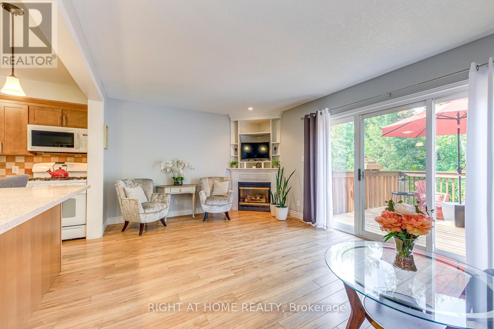 457 Laurel Gate Drive, Waterloo, Ontario  N2T 2S1 - Photo 13 - X12414550