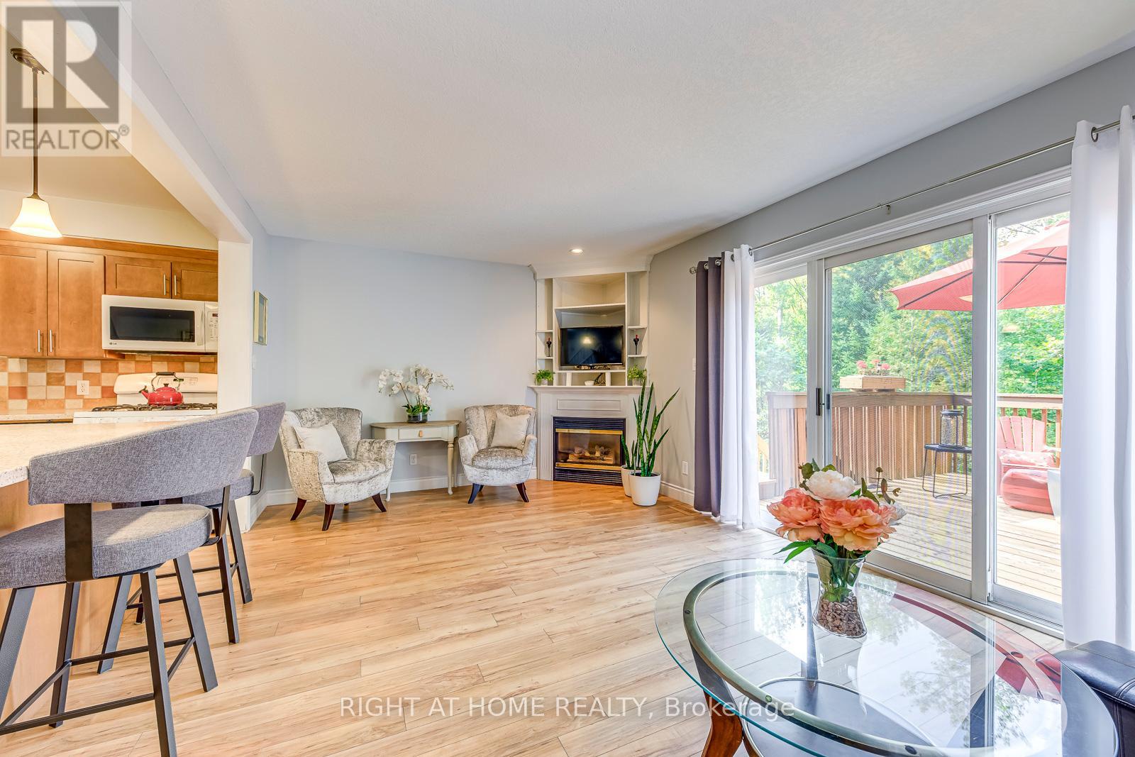 457 Laurel Gate Drive, Waterloo, Ontario  N2T 2S1 - Photo 14 - X12414550