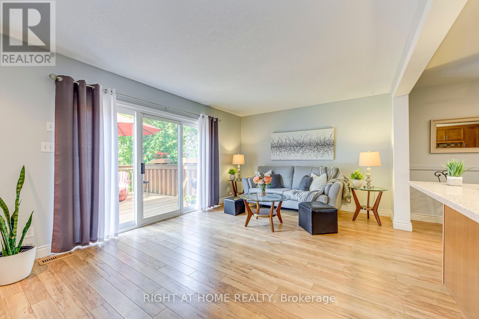 457 Laurel Gate Drive, Waterloo, Ontario  N2T 2S1 - Photo 16 - X12414550