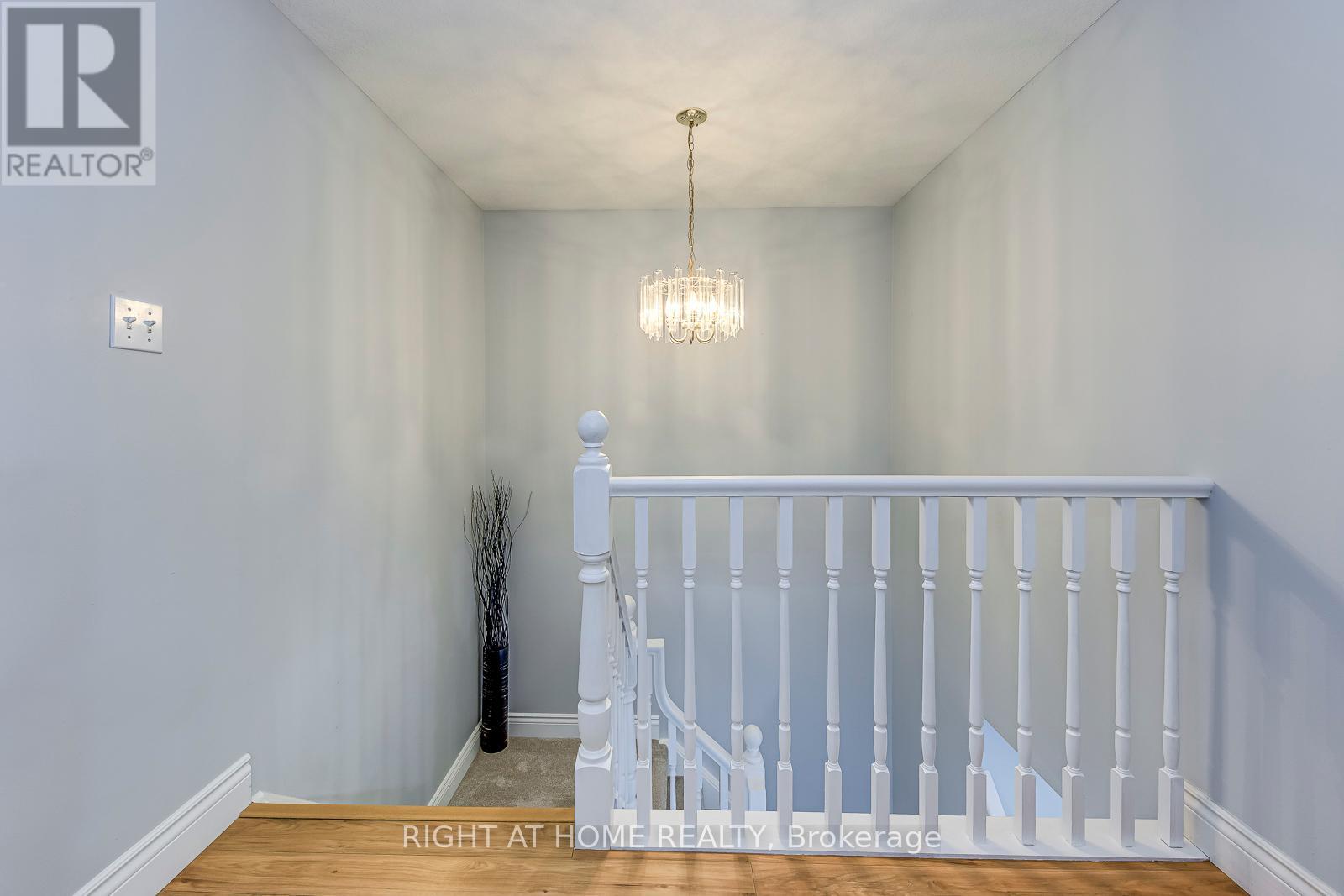 457 Laurel Gate Drive, Waterloo, Ontario  N2T 2S1 - Photo 22 - X12414550