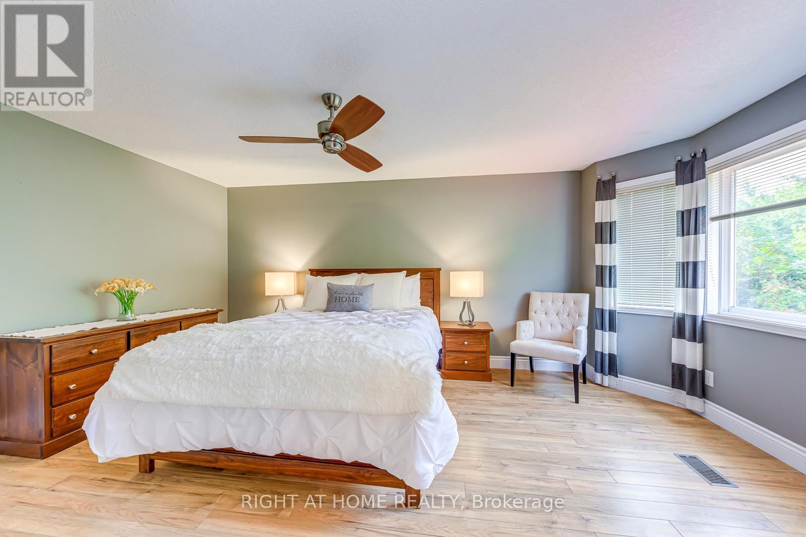 457 Laurel Gate Drive, Waterloo, Ontario  N2T 2S1 - Photo 25 - X12414550