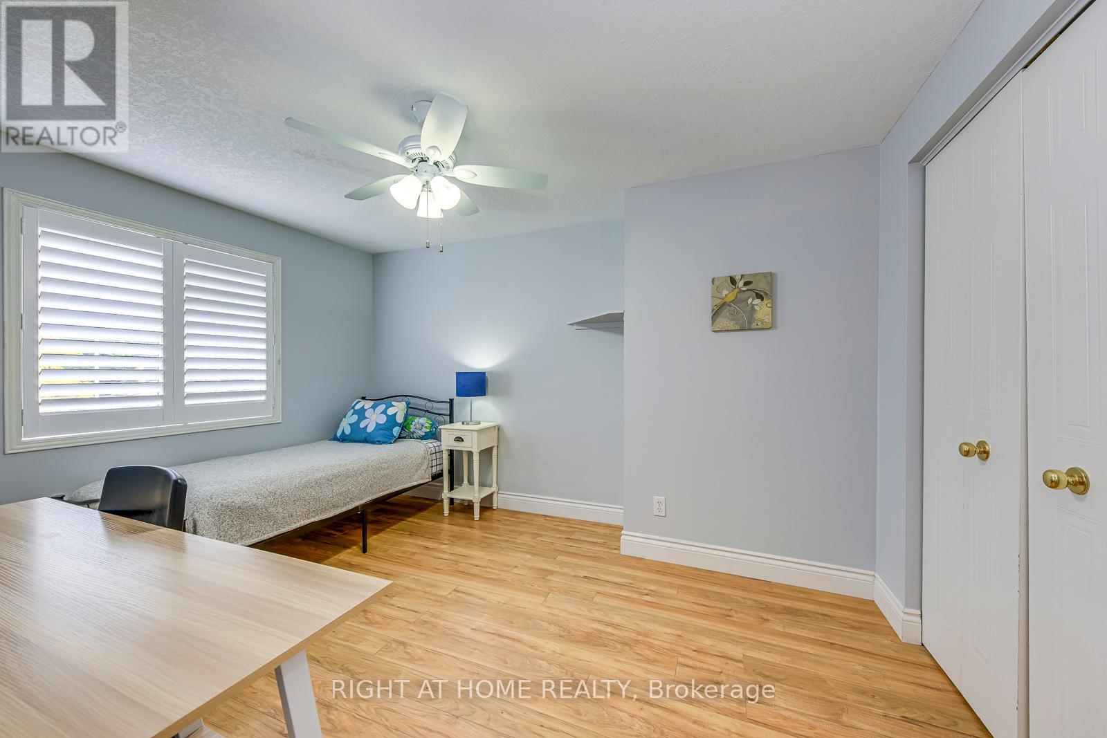 457 Laurel Gate Drive, Waterloo, Ontario  N2T 2S1 - Photo 30 - X12414550