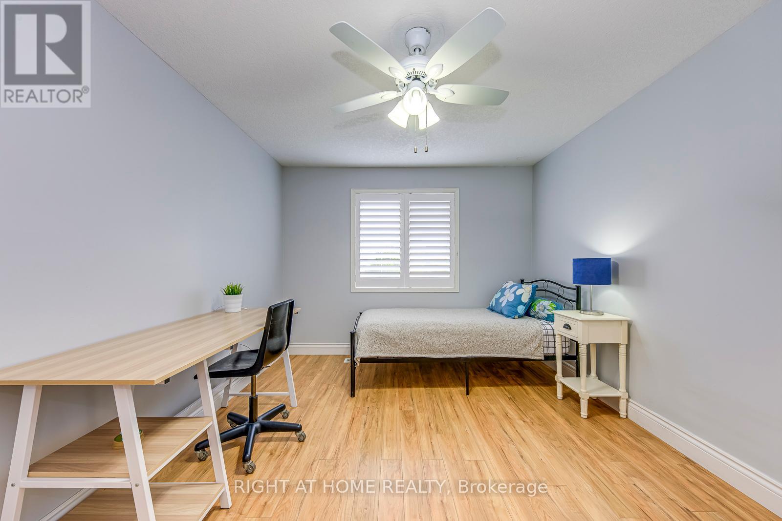 457 Laurel Gate Drive, Waterloo, Ontario  N2T 2S1 - Photo 31 - X12414550