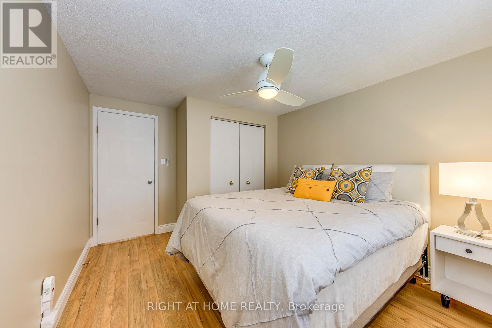 457 Laurel Gate Drive, Waterloo, Ontario  N2T 2S1 - Photo 33 - X12414550