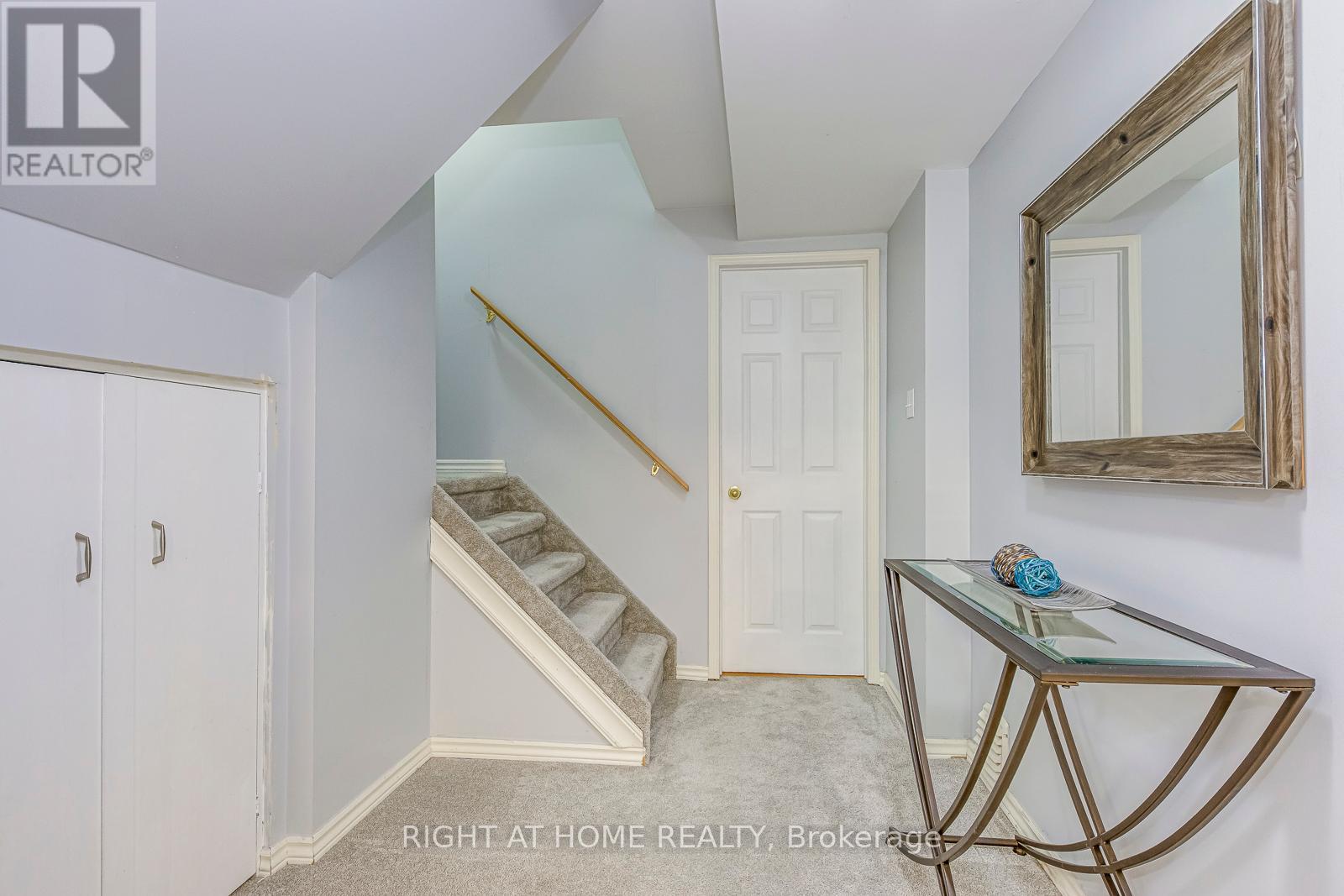 457 Laurel Gate Drive, Waterloo, Ontario  N2T 2S1 - Photo 36 - X12414550