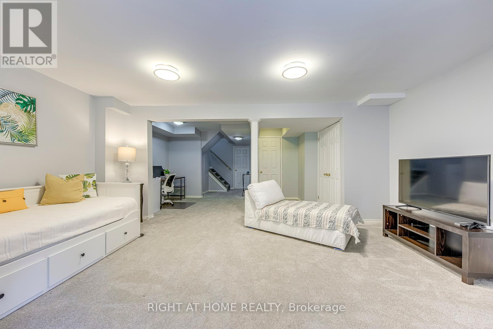 457 Laurel Gate Drive, Waterloo, Ontario  N2T 2S1 - Photo 42 - X12414550