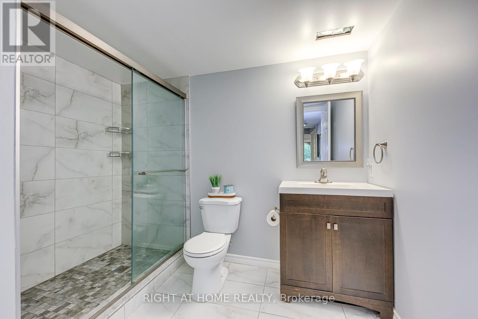 457 Laurel Gate Drive, Waterloo, Ontario  N2T 2S1 - Photo 43 - X12414550