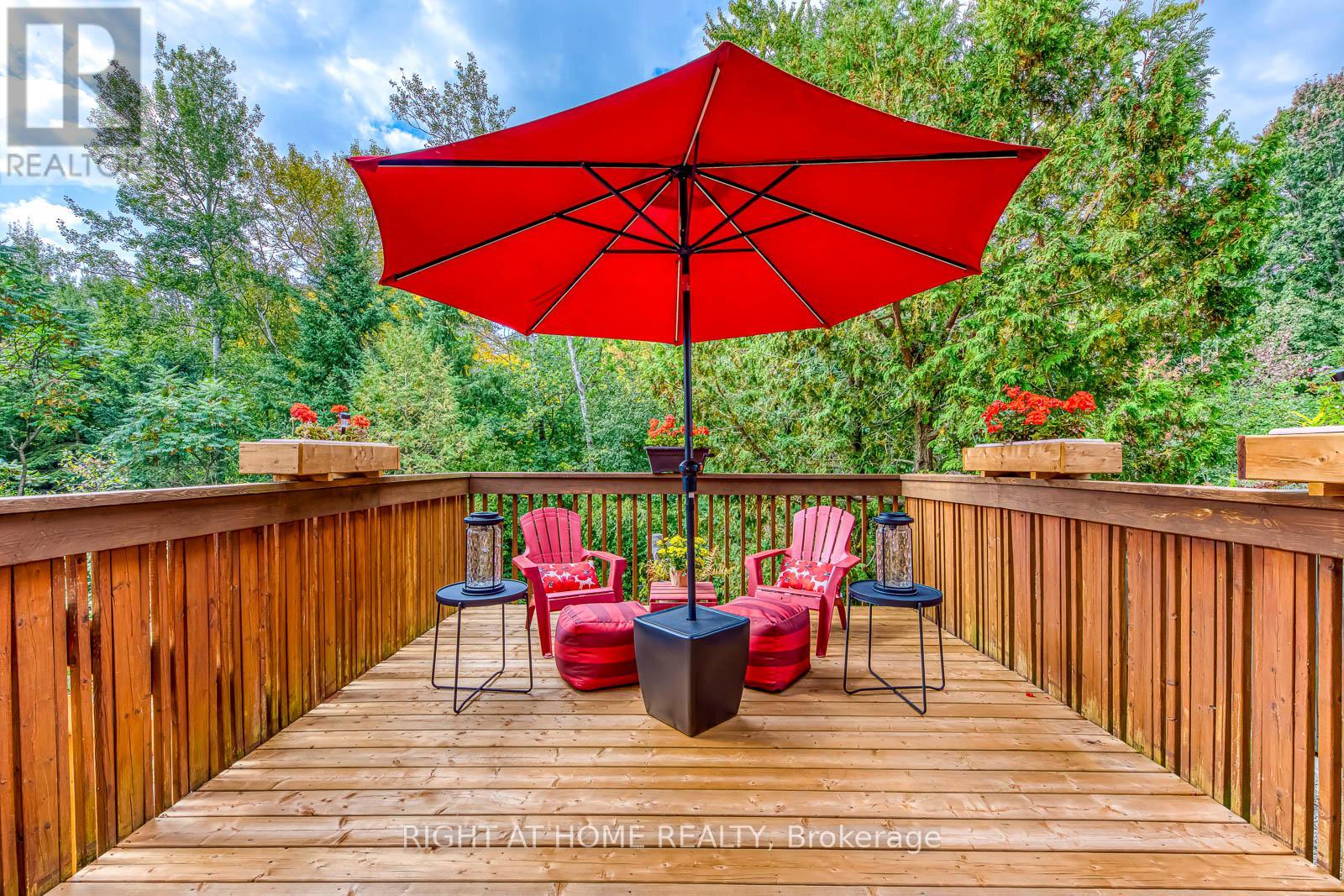 457 Laurel Gate Drive, Waterloo, Ontario  N2T 2S1 - Photo 45 - X12414550