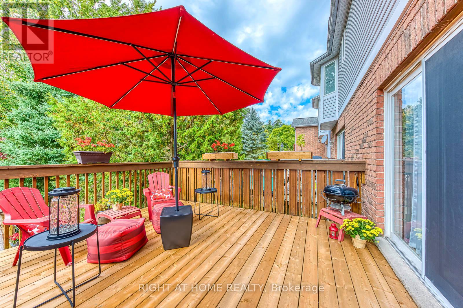 457 Laurel Gate Drive, Waterloo, Ontario  N2T 2S1 - Photo 46 - X12414550