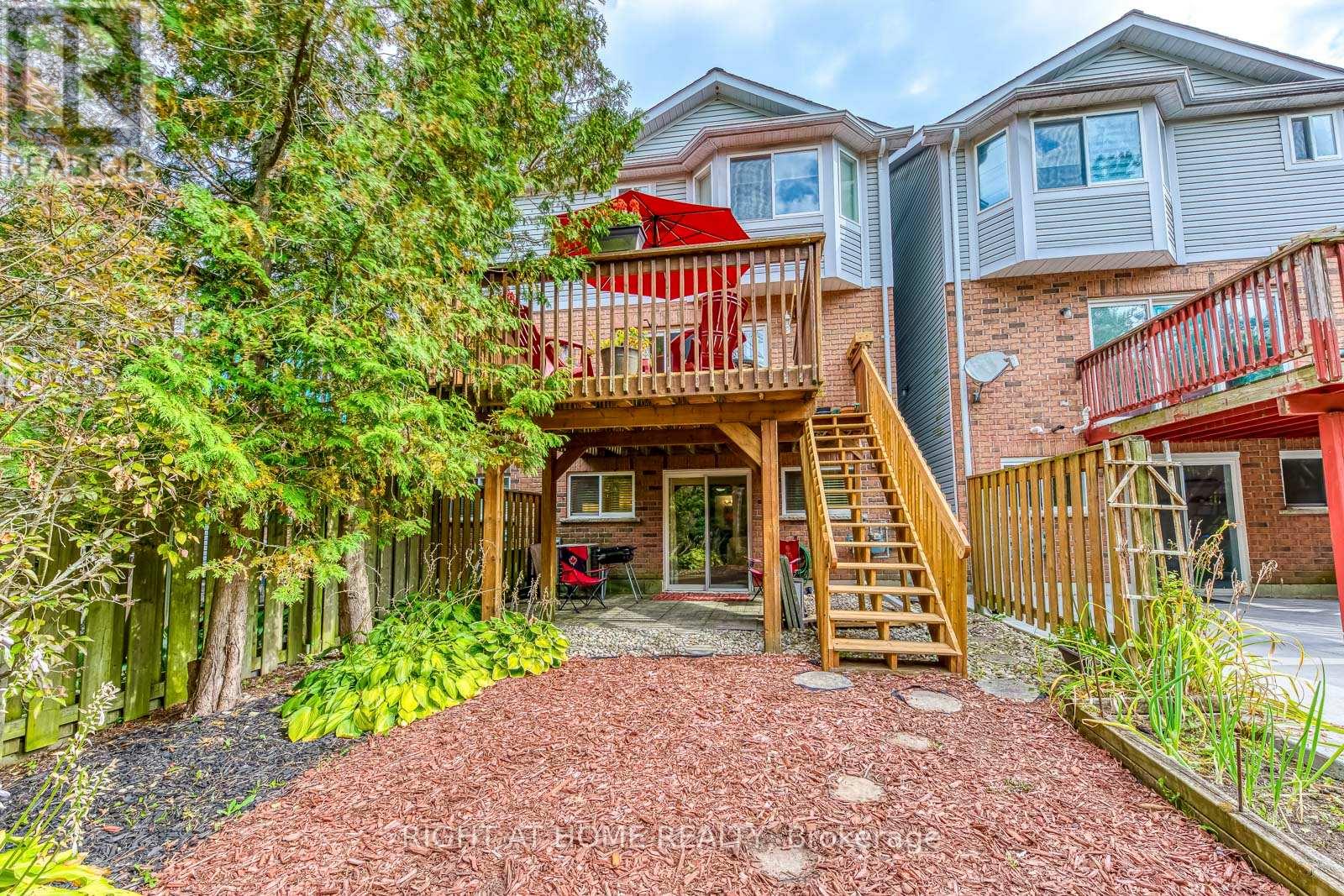 457 Laurel Gate Drive, Waterloo, Ontario  N2T 2S1 - Photo 48 - X12414550
