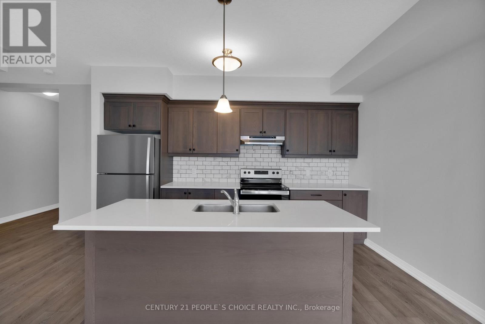 76 - 261 Woodbine Avenue, Kitchener, Ontario  N2R 0S7 - Photo 6 - X12414562