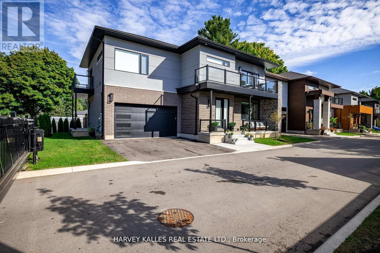 1 - 121 FIDDLERS GREEN ROAD, Hamilton, Ontario