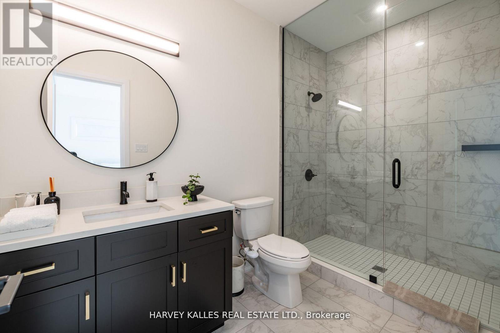 1 - 121 Fiddlers Green Road, Hamilton, Ontario  L9G 1W4 - Photo 18 - X12414566