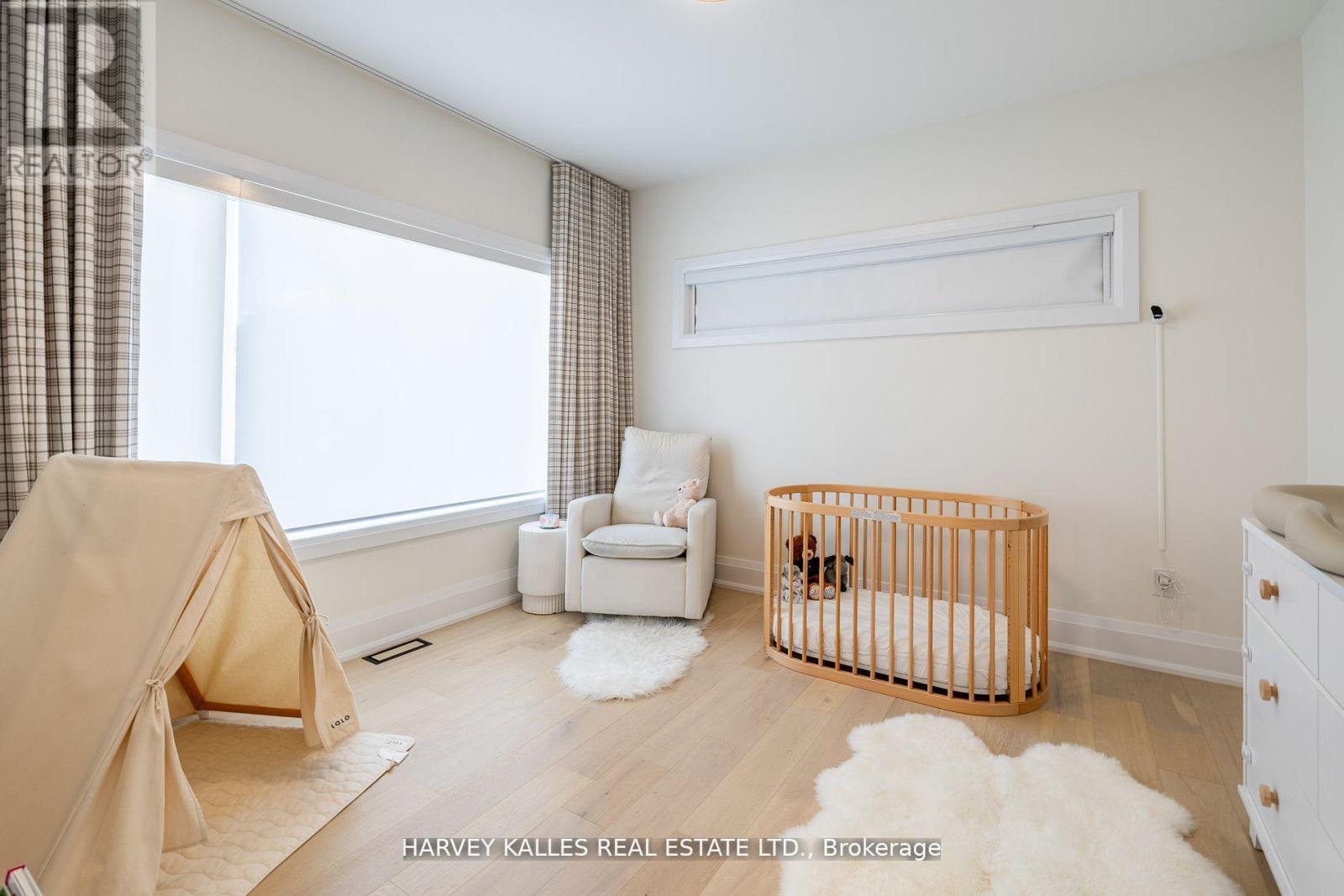 1 - 121 Fiddlers Green Road, Hamilton, Ontario  L9G 1W4 - Photo 22 - X12414566