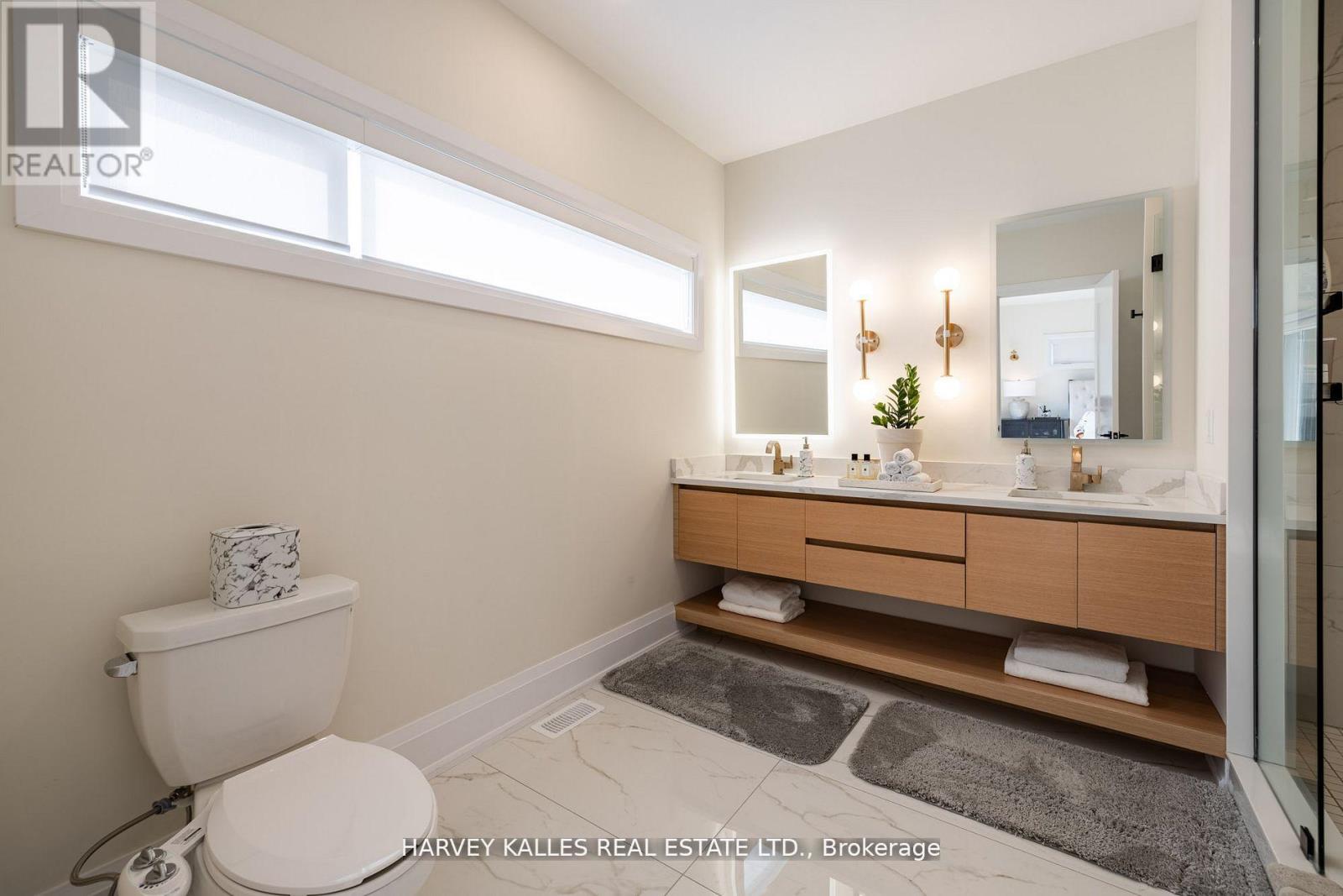 1 - 121 Fiddlers Green Road, Hamilton, Ontario  L9G 1W4 - Photo 27 - X12414566
