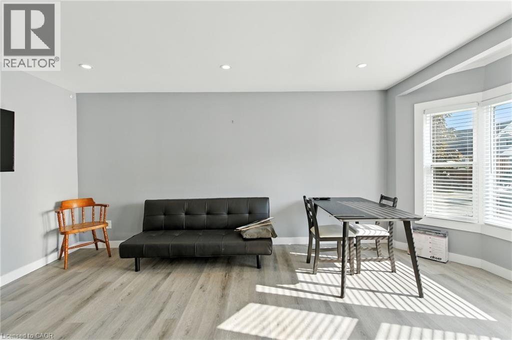 74 East 14th Street, Hamilton, Ontario  L9A 4B5 - Photo 7 - 40771443