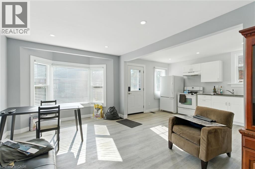 74 East 14th Street, Hamilton, Ontario  L9A 4B5 - Photo 8 - 40771443