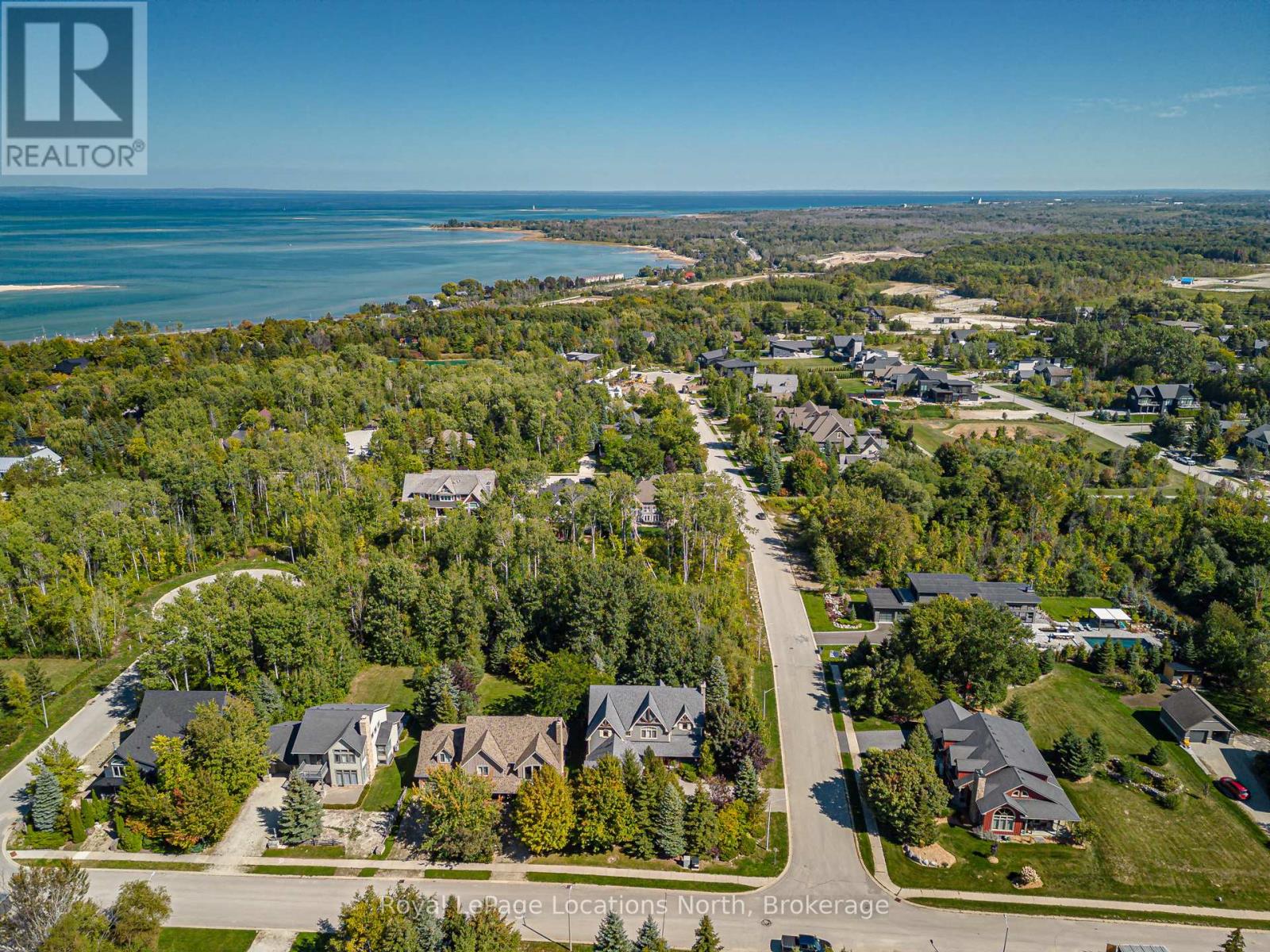 101 Salzburg Place, Blue Mountains, Ontario  L9Y 0S2 - Photo 10 - X12414816