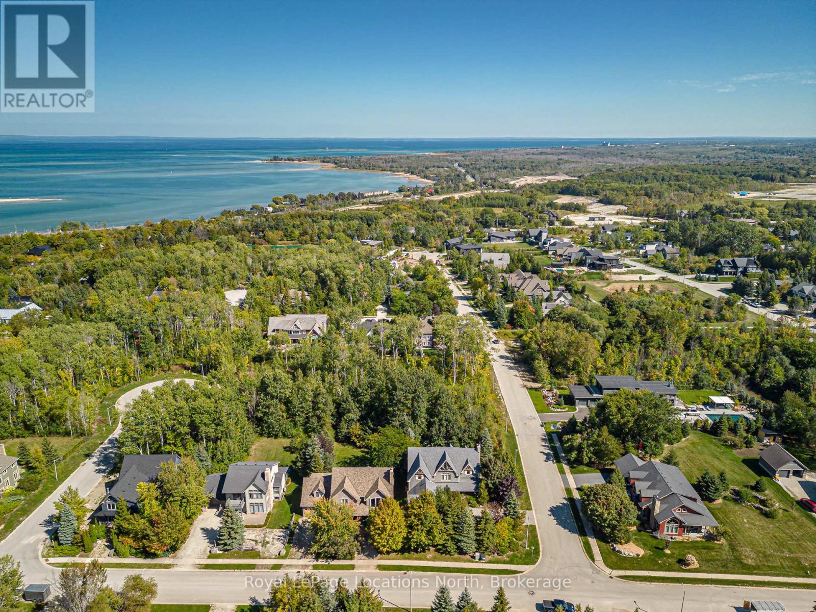 101 Salzburg Place, Blue Mountains, Ontario  L9Y 0S2 - Photo 11 - X12414816