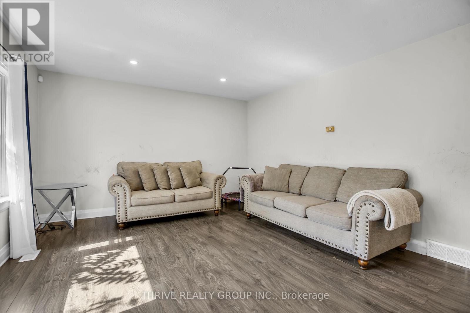 425 Riverside Drive, London North (North N), Ontario  N6H 2R8 - Photo 10 - X12414733