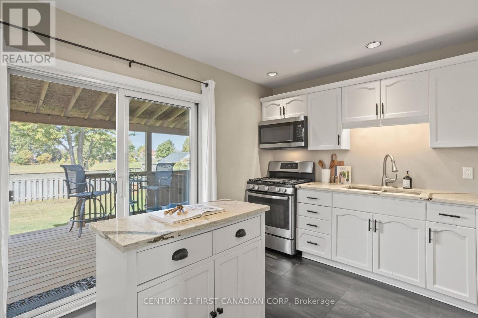 240 Ellerslie Road, London South, Ontario  N6M 1B6 - Photo 18 - X12414794