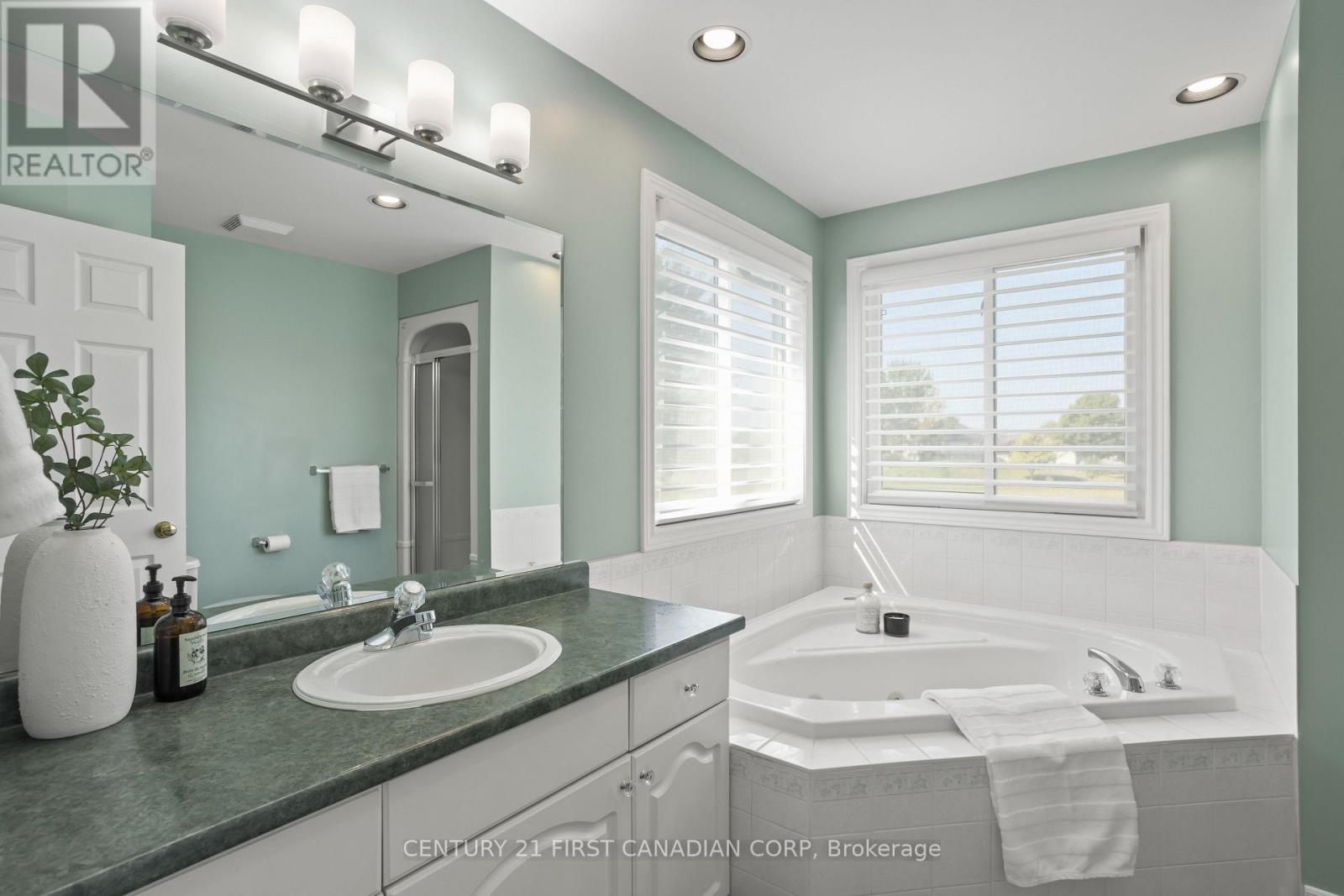 240 Ellerslie Road, London South, Ontario  N6M 1B6 - Photo 25 - X12414794