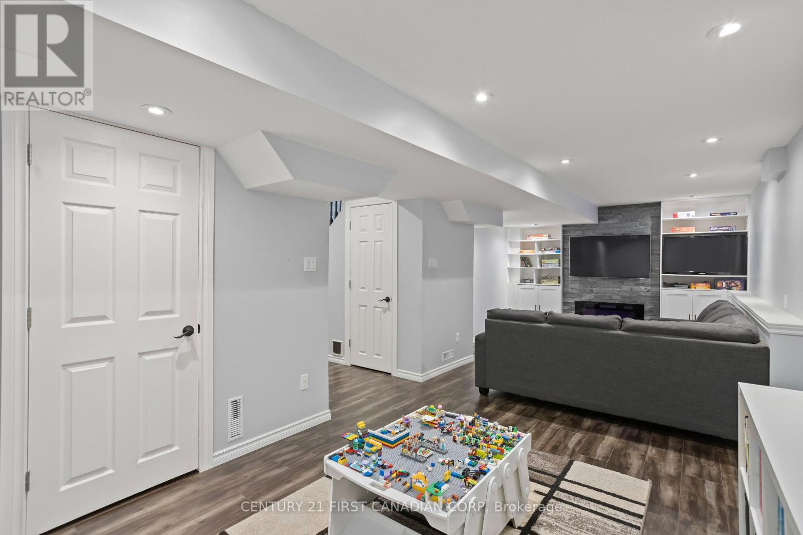 240 Ellerslie Road, London South, Ontario  N6M 1B6 - Photo 32 - X12414794