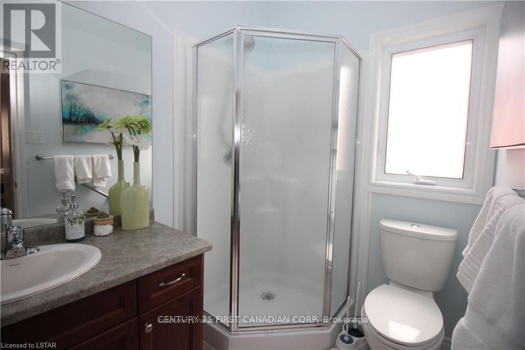 1821 Dalmagarry Road, London North, Ontario  N6G 0A6 - Photo 20 - X12414897