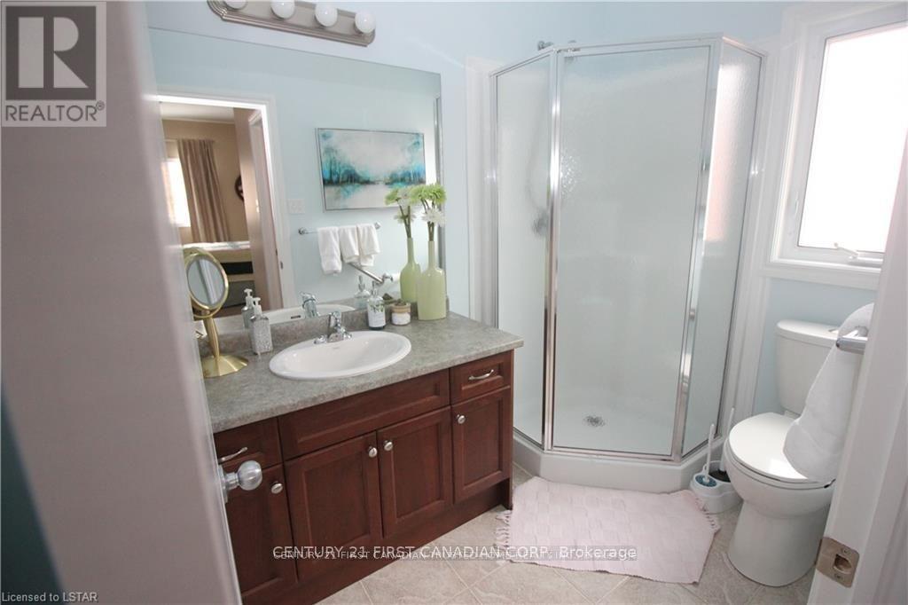 1821 Dalmagarry Road, London North, Ontario  N6G 0A6 - Photo 21 - X12414897